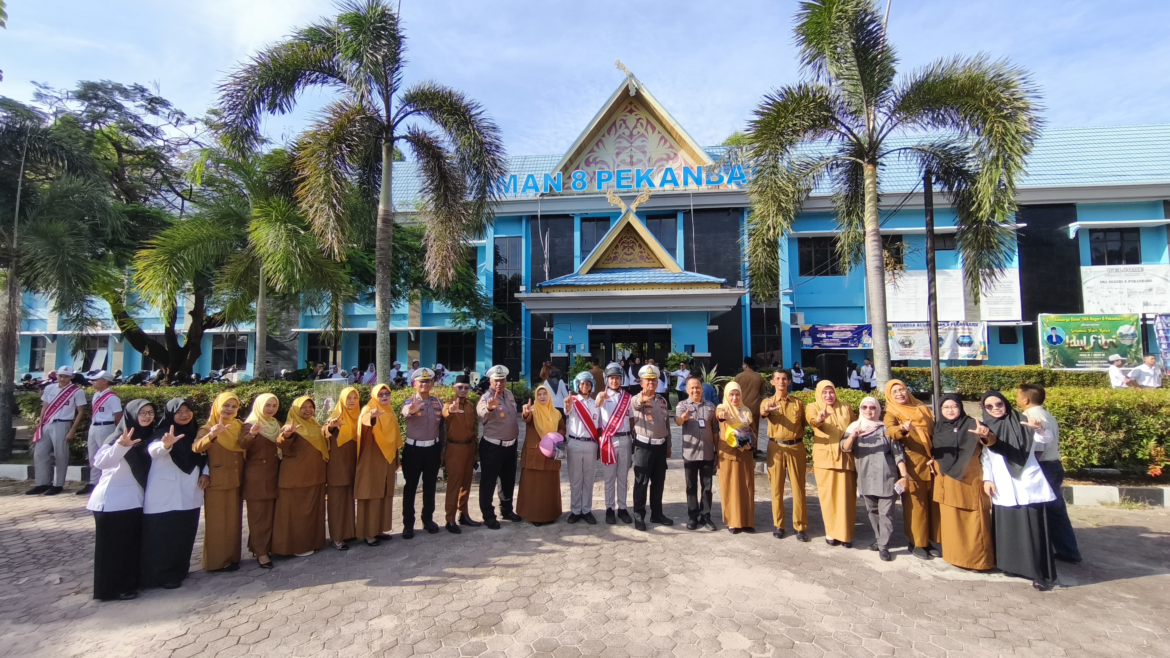 Dirlantas Polda Riau Pimpin Kegiatan Police Goes to School di SMAN 8 Pekanbaru