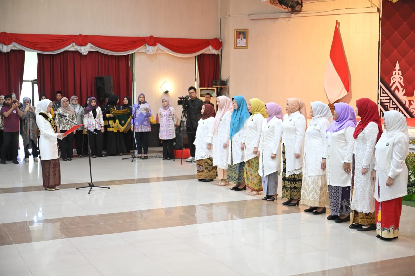 Hj. Basyariah Bustamam Resmi Dikukuhkan sebagai Bunda PAUD dan Literasi Rohil