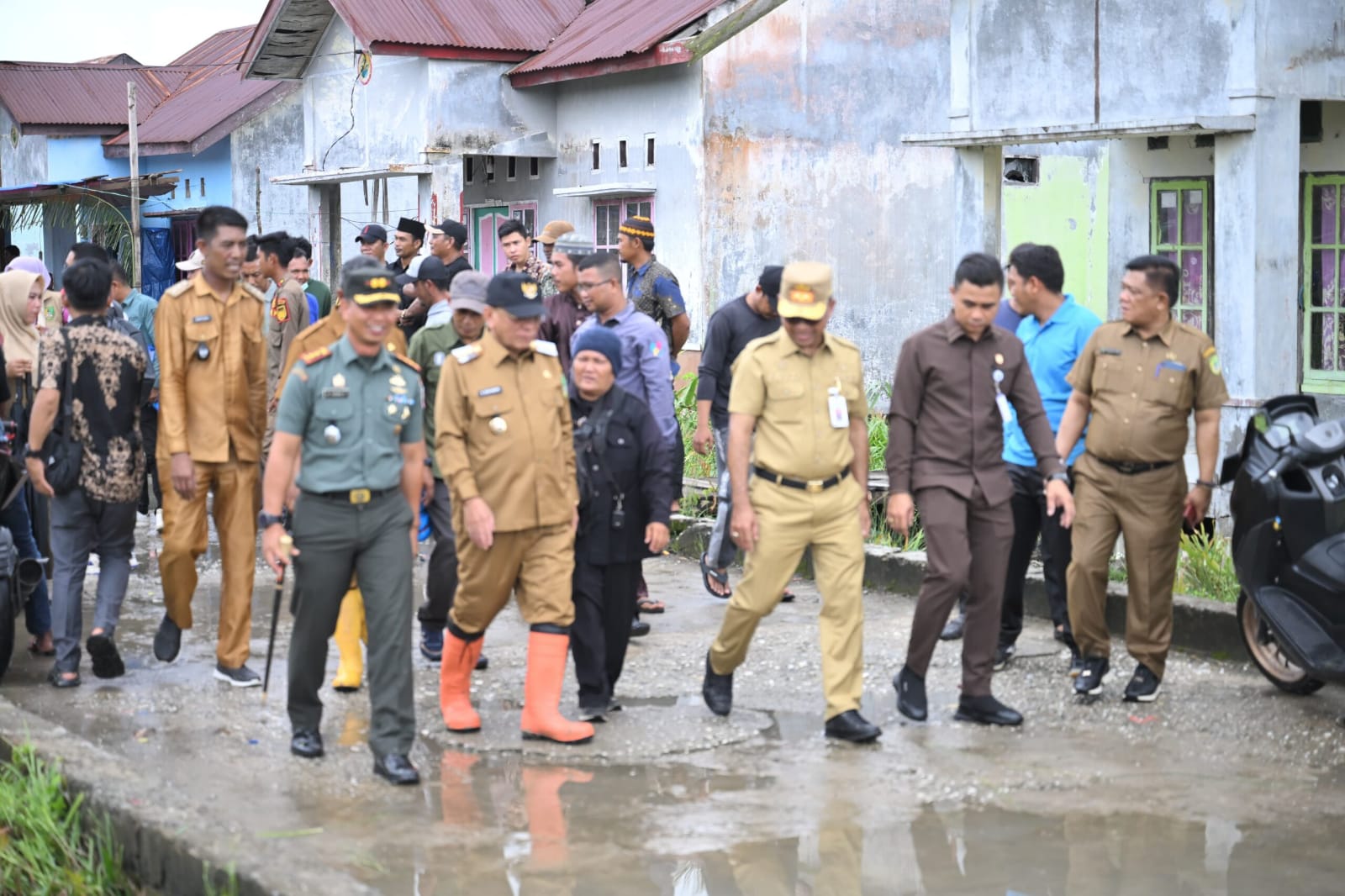 Bupati Rohil Tinjau Gotong Royong