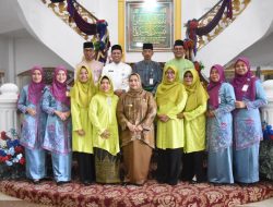 Buat Buku “Perempuan Pertama Pejabat Pemerintah Daerah”, Bupati Kasmarni Terima Audiensi Pusdatin Riau