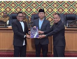 DPRD Pelalawan Gelar Paripurna Penyampaian KUA–PPAS APBD 2026, Bupati Zukri Tegaskan Fokus Pelunasan Tunda Bayar