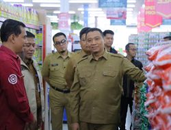 Wawako Pekanbaru Ingatkan Pengelola Ritel Modern Jangan Jual Bahan Pokok di Atas HET