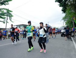 Plt. Ketua Dharma Wanita Persatuan Kabupaten Kampar ikuti Fun Run bersama Ribuan Masyarakat Kampar