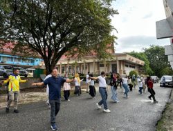 Giatkan Olahraga, Kominfo Kampar Gelar Senam Bersama.