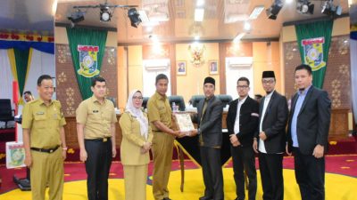 Bupati Kampar Hadiri Rapat Paripurna DPRD, Sampaikan LKPJ Tahun 2025