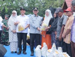 Pemko Pekanbaru Bersama Bulog Salurkan Bantuan Pangan, Jumlah Penerima Meningkat Tiga Kali Lipat